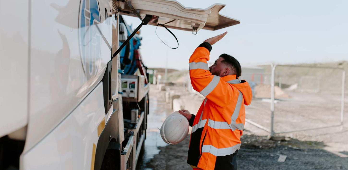 #1 Blocked Drains Bracknell | 24\/7 Clearance \u0026 Unblocking - Drain ...